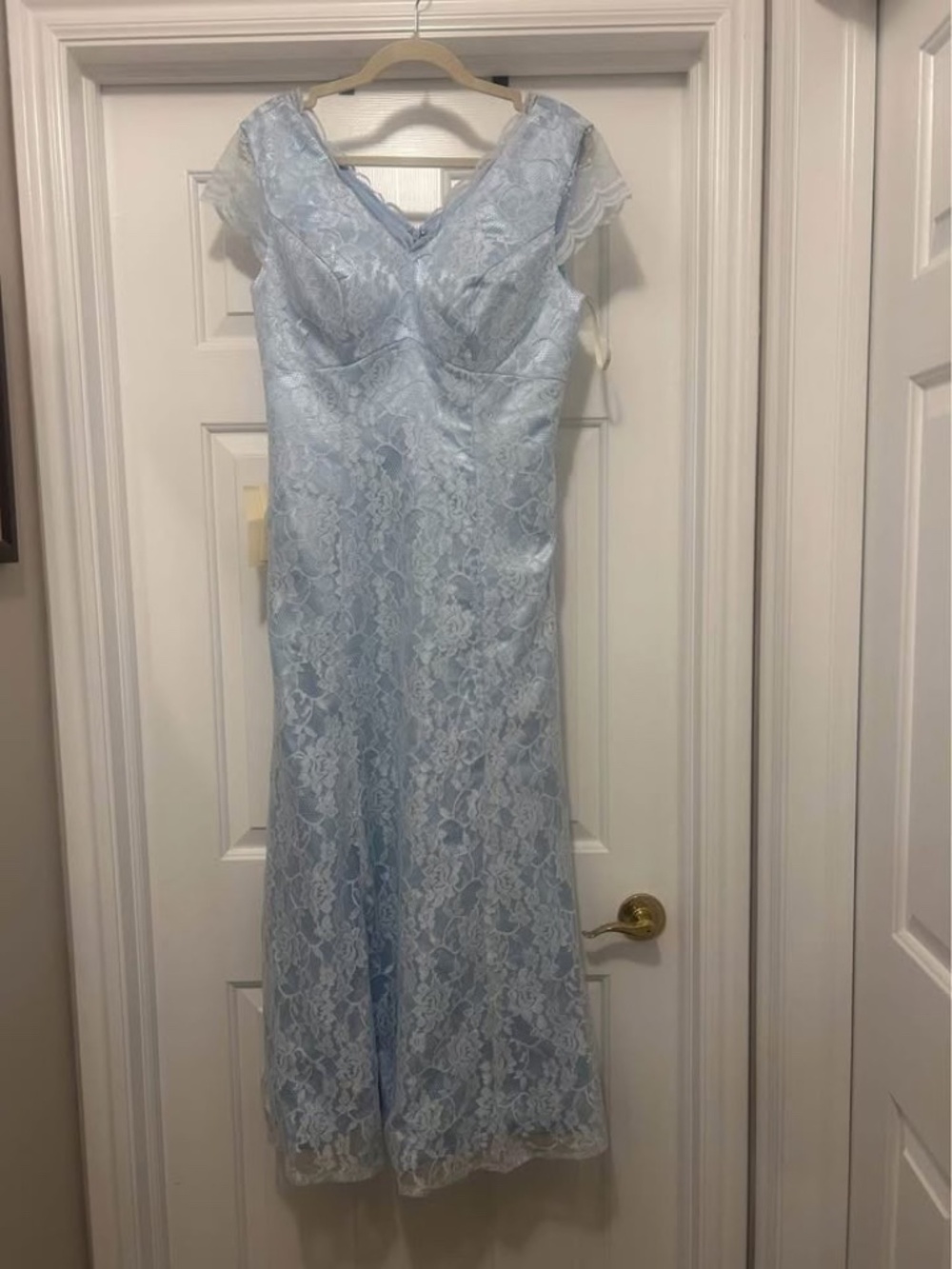 NWT Light Blue Lace Bridesmaid Formal Dress Size 4
